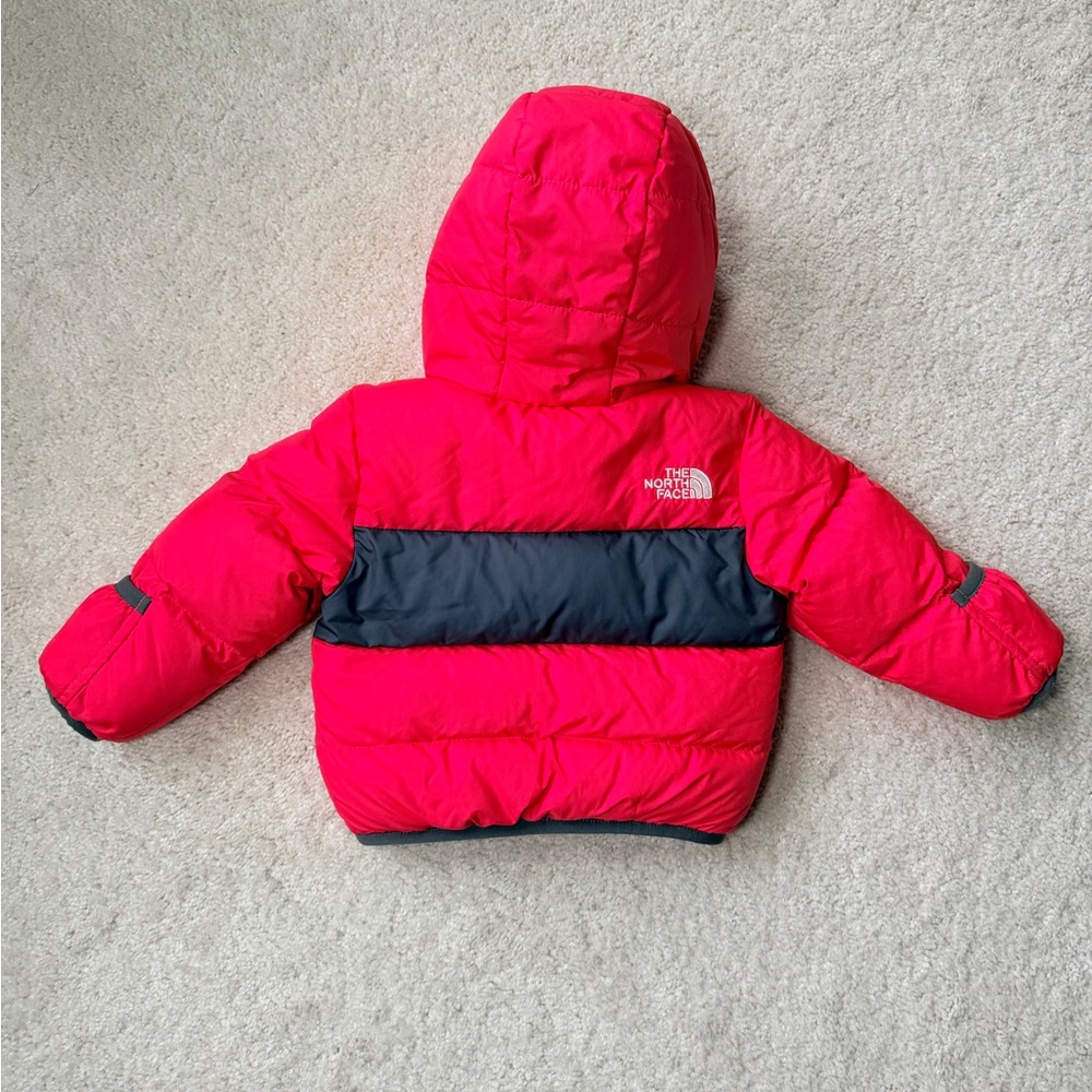 The North Face Toddler Red and Black Hooded Jacket - Picture 12 of 15